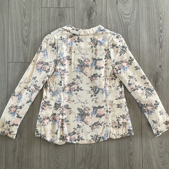 Women’s Kismet Floral Blazer - Picture 3 of 6